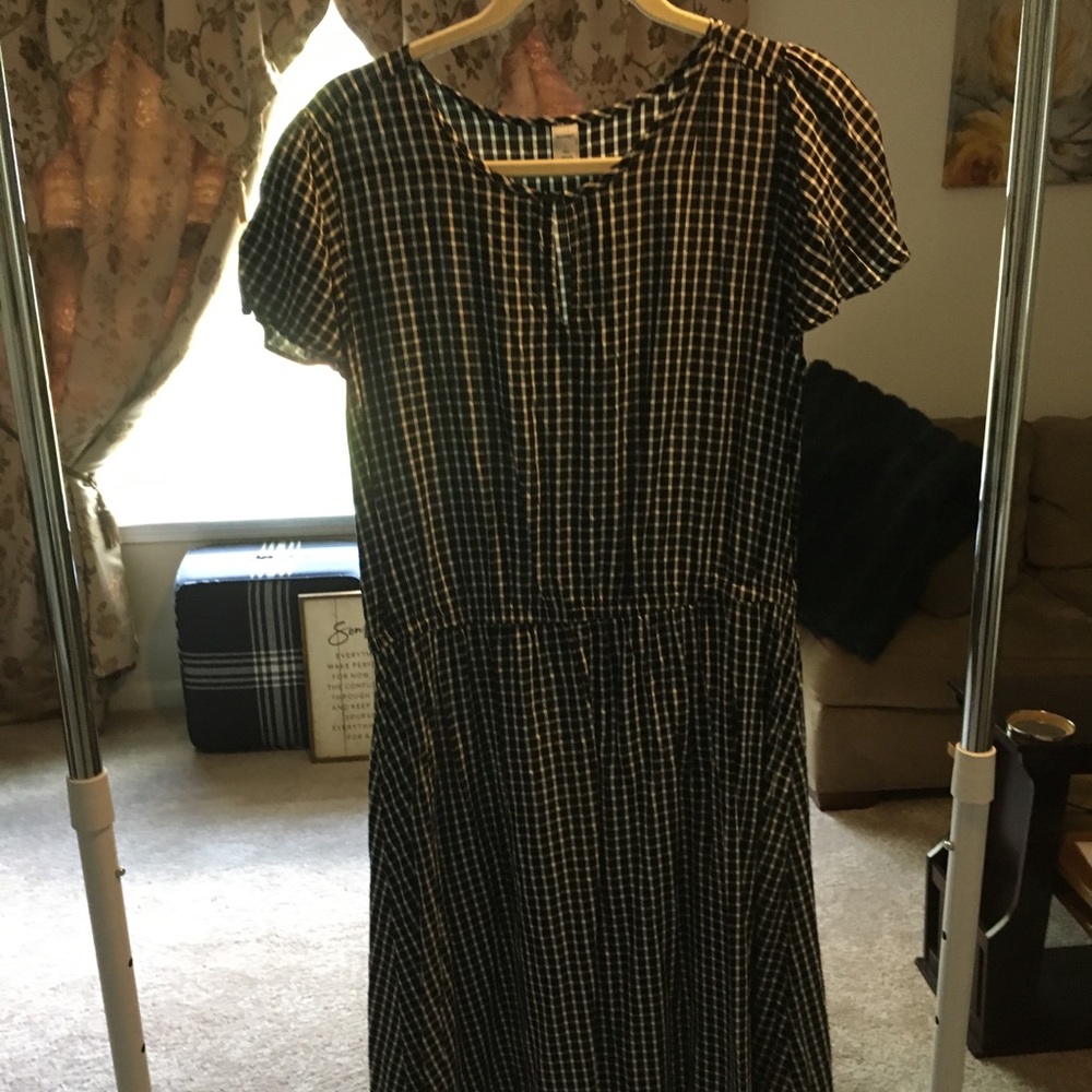Large Tall Old Navy Black & White check dress